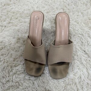 Women's Tan Slide Sandals